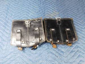 lot 507 image: 2 Vintage Berlin police military ammo belt pouches