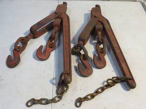 lot 33 image: Set of 2 Load Binders