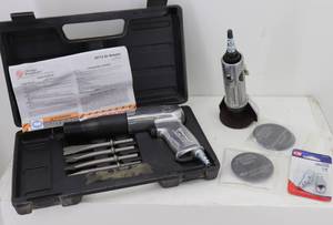 lot 33 image: Air Hammer, Air Chisel & Blades