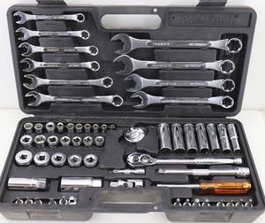 lot 46 image: Metrinch Wrench Set