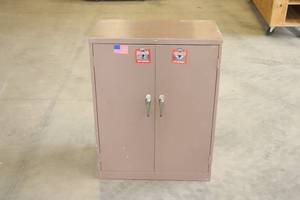 lot 108 image: Metal Storage Cabinet