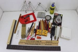lot 134 image: Tape Measures, Square, Measure Sticks & Chaulk Line