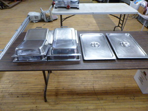 lot 20 image: Buffet Pan Lids