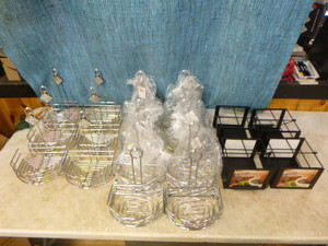lot 64 image: Condiment Caddies