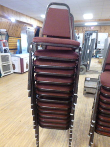 lot 82 image: 14 Stackable Chairs