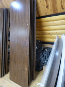 lot 85 image: 5 Folding Tables
