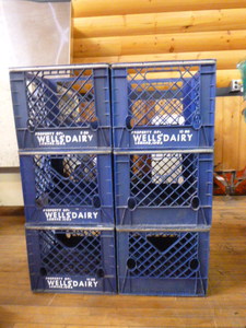 lot 103 image: 6 Milk Crates