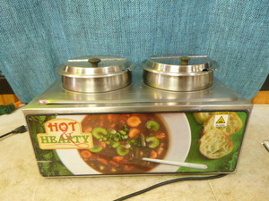 lot 123 image: Winco Electric FoodSoup Warmer
