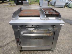 lot 10 image: Southbend Gas Range
