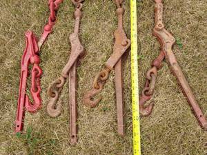 lot 23 image: Chain Binders