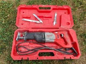 lot 21 image: Milwaukee Electric Sawzall