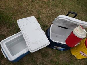 lot 67 image: Water Jugs & Coolers