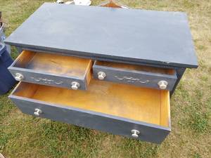lot 45 image: Antique Dresser wMirror