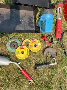 lot 73 image: Garage Items & Hard Hat