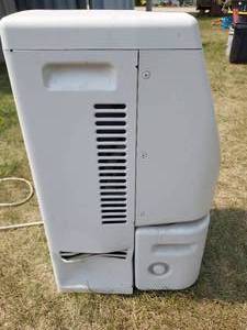 lot 94 image: Dehumidifier