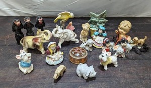 Figurines