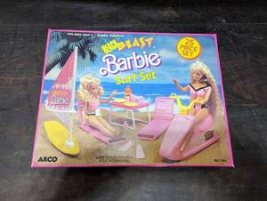 Beach Blast Barbie Surf Set