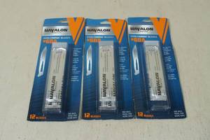 lot 34 image: 3 12-Packs Havalon Quick Change Blades #60A