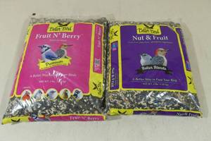 lot 46 image: Bird Seed -5lbs Fruit N Berry & 4lbs Nut & Fruit