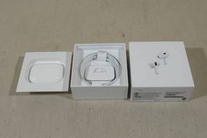 lot 103 image: Apple Airpods Pro 1st Gen