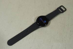 lot 107 image: Samsung Galaxy Watch 4 40mm with GPS Black