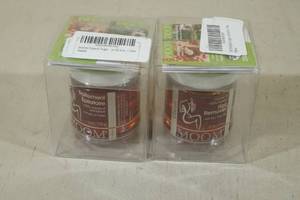 lot 123 image: 2 Moom Organic Hair Remover with Tea Tree Oil