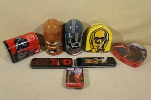 lot 230 image: Assorted Star Wars Memorabilia