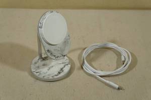 lot 240 image: Heyday MagSafe Wireless Charger Stand