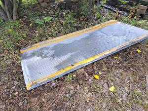 lot 1005 image: Dock Ramp
