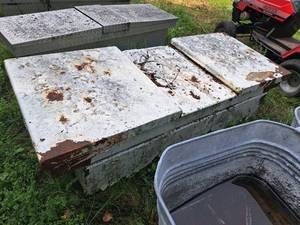 lot 1010 image: Truck Bed Tool Box
