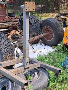 lot 1020 image: Engine Stand