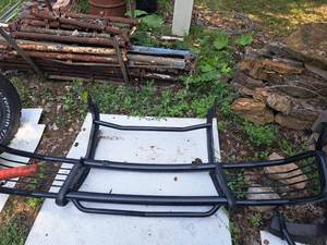 lot 1027 image: Heavy Duty Bumper