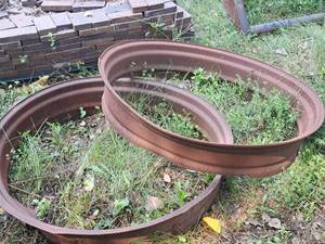 lot 1040 image: Lot of (2) 40 Metal Rings