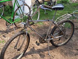 lot 1096 image: 21 Trail Bike 19 Chrome Frame