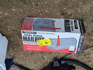 lot 1119 image: Steel City Corp Steel Standard Size Rural Mailbox 112023 (in box)