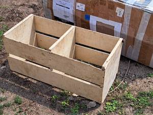 lot 1135 image: Wood Crate