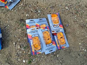 lot 1162 image: Lot of (6) Road Pro ClearanceMarker 2-bulb Sealed Light Assembly (New)