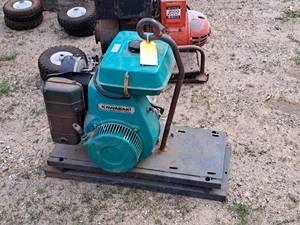 lot 1189 image: Kawasaki Gasoline Engine with Stand