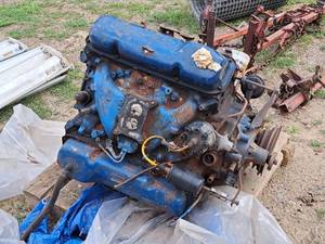 lot 1192 image: Ford Cleveland 351cid V8 Engine