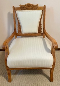 lot 49 image: Vintage Upholstered Arm Chair