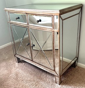 lot 47 image: Mirrored Cabinet with Drawers