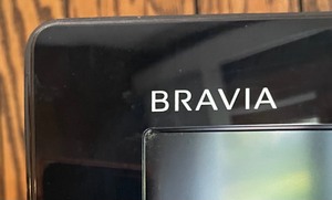 lot 106 image: Sony Bravia 32 Inch TV and Wall Mount Bracket