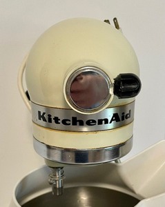 lot 151 image: Kitchen Aide Mixer