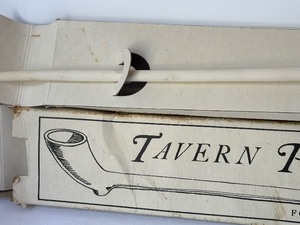 lot 62 image: Vintage Tavern Tobacco Pipe