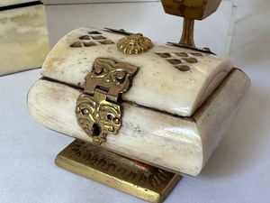 lot 69A image: Camel Bone Trinket Box and Additional Items