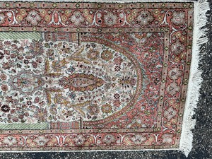 lot 22 image: Vintage Persian Area Rug