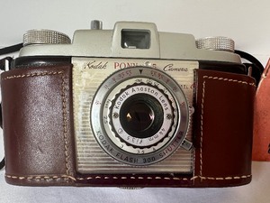 lot 42 image: Vintage Kodak Pony Film Camera