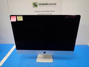 lot 16 image: Apple&nbspiMac14,2 A1419 MF125LLA &nbspIntel(R) Core(TM) i7-4771 CPU  3.50GHz  32GB DDR3 SDRAM  1TB HD  chipped and cracked glass, scuffs on case  includes ios and power cable