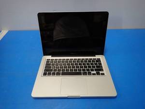 lot 30 image: Apple&nbspMacBookPro9,2 A1278 MD101LLA &nbspINTEL(R) CORE(TM) I5-3210M CPU  2.50GHZ  4GB DDR3 RAM  500GB HD  13 screen with 1024 x 768 resolution  Includes IOS  No charger