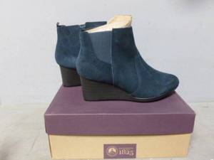 Clarks Womens Boots
